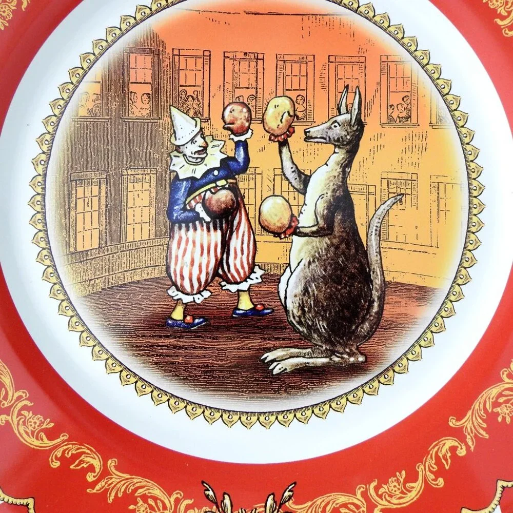 2006 Restoration Hardware Tin Plate Circus Kangaroo Like New